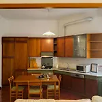 Apartmán Joivy 1 Bedroom Next To Piazza Leonardo Da Vinci *