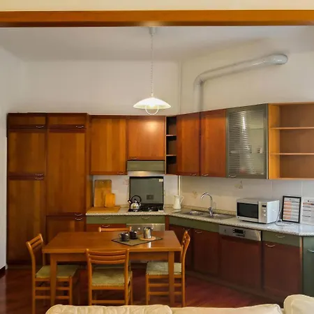 Lejlighed Joivy 1 Bedroom Next To Piazza Leonardo Da Vinci *